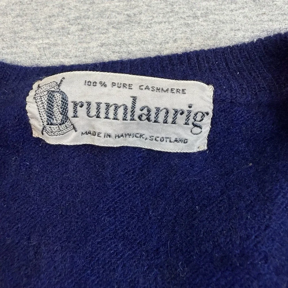 Vintage Drumlanrig Cashmere Sweater Vest Navy Blue V-Neck Scotland 36